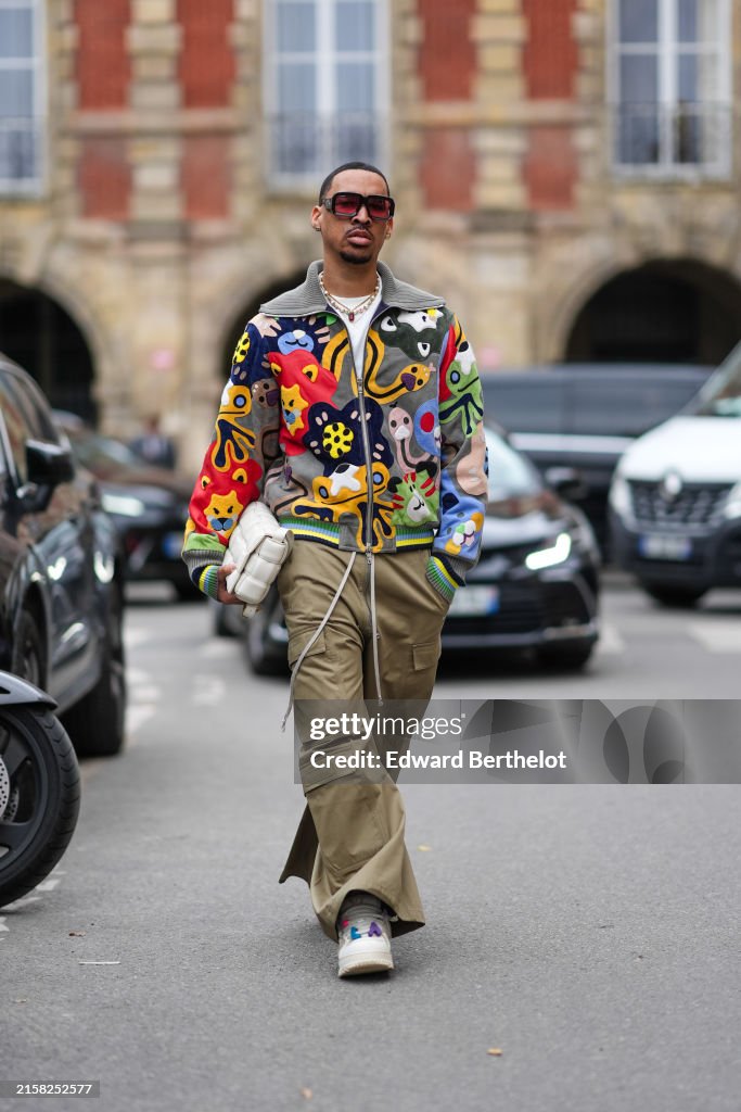 Street Style - Paris Fashion Week - Menswear Spring/Summer 2025 - Day Two