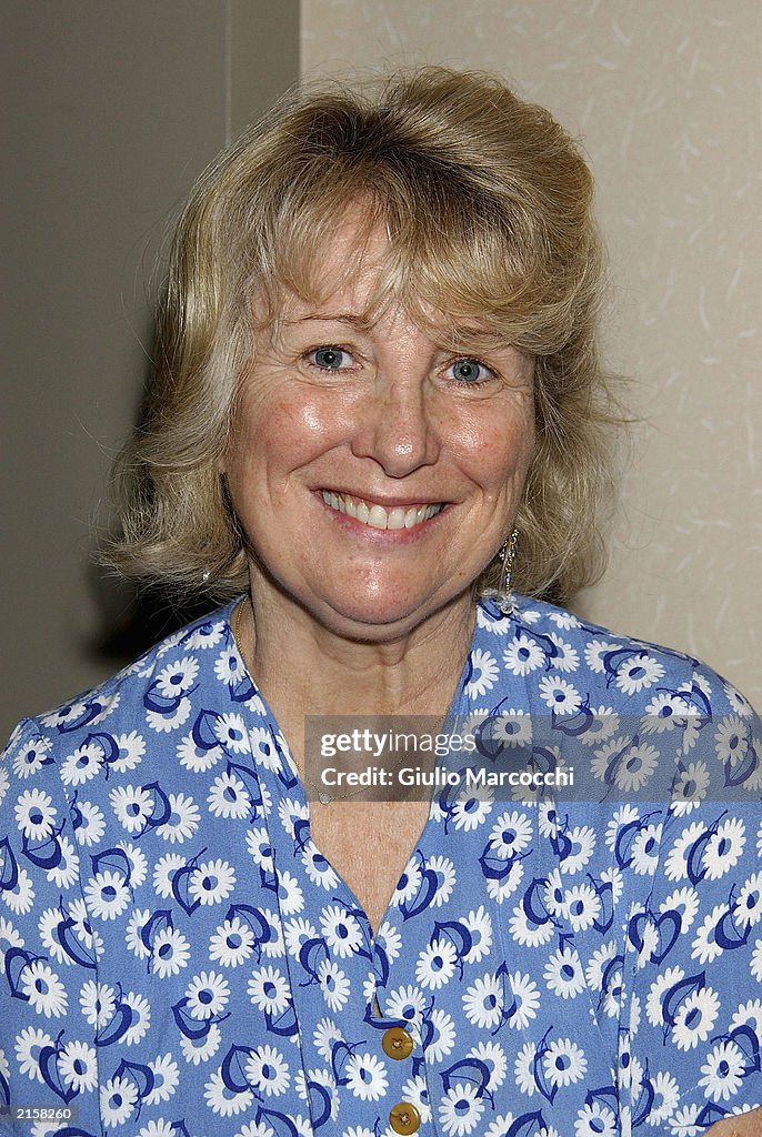 Actress Terri Garr arrives at a speaking that comedian Jonathan Katz