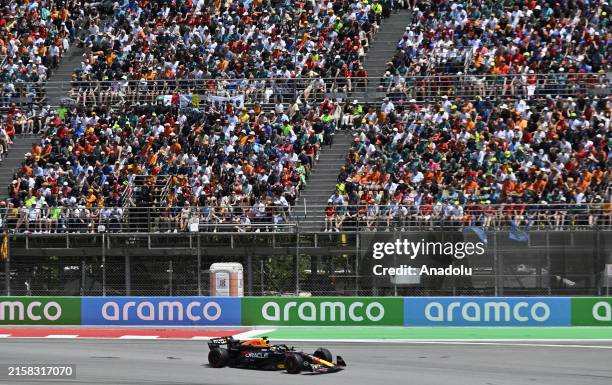Spain Racing 27,413 Spanish F1 Grand Prix Race Stock Photos, High-Res Pictures, and ...
