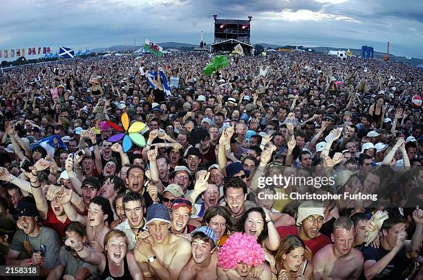 the t in the park festival 2003 - furlong stock pictures, royalty-free photos & images