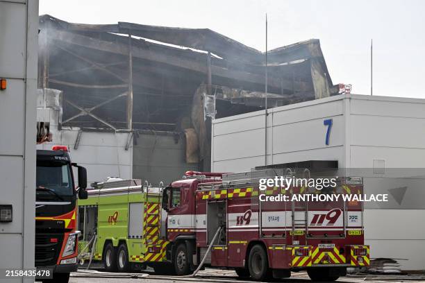 Battery Factory Fire 239 Lithium Battery Fire Stock Photos, High-Res Pictures, and Images ...