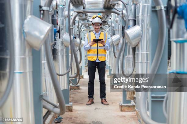 Insulation Engineer 734 Thermal Insulation Systems Stock Photos, High-Res Pictures, and ...