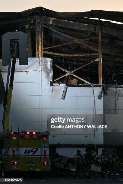 Battery Factory Fire 287 Lithium Battery Fire Stock Photos, High-Res Pictures, and Images ...