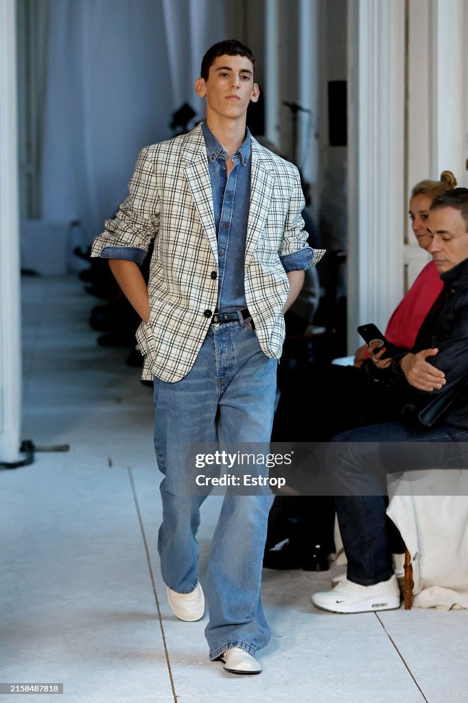AMI - Alexandre Mattiussi: Runway - Paris Fashion Week - Menswear Spring/Summer 2025