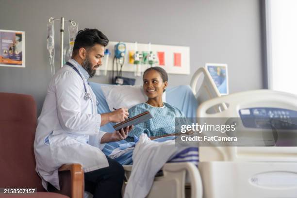 preparing for surgery - hospital stock pictures, royalty-free photos & images