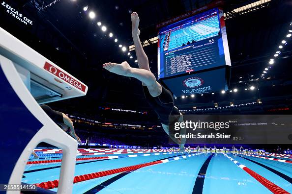 Shackell Alex Shackell of the United States completes in the Women's 200m ...