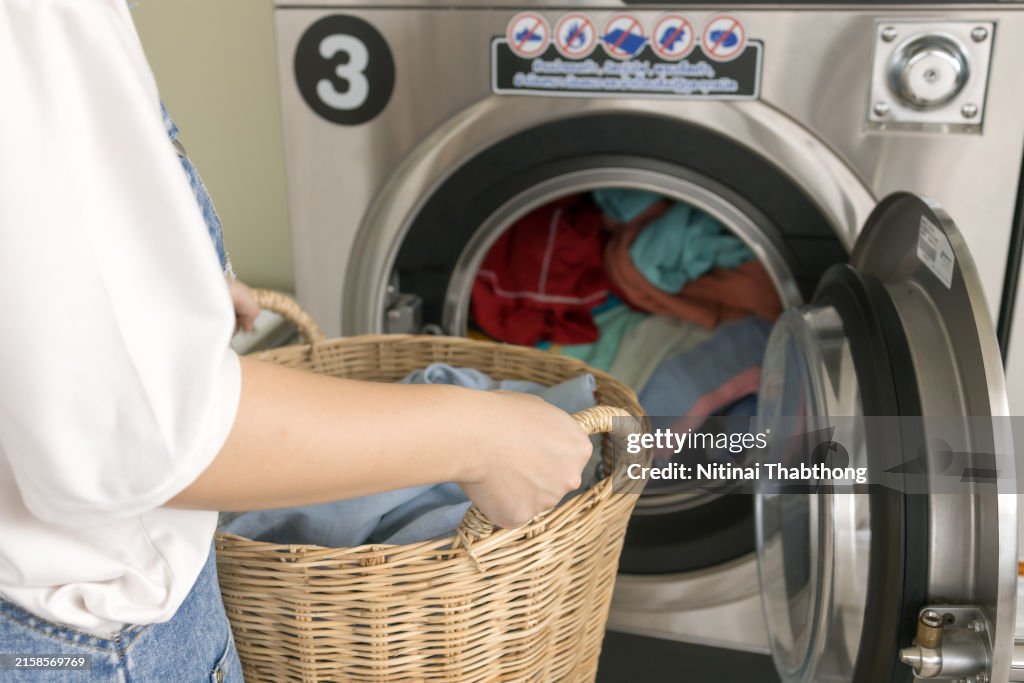 Laundry shop; Laundry business.