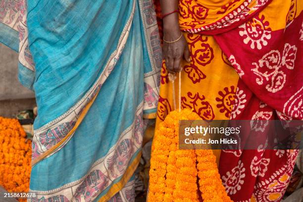 mallick ghat flower market, kolkata, india. - india market color sari stock pictures, royalty-free photos & images