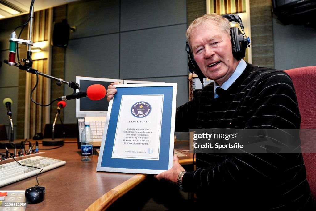 Mícheál Ó Muircheartaigh 1930 - 2024