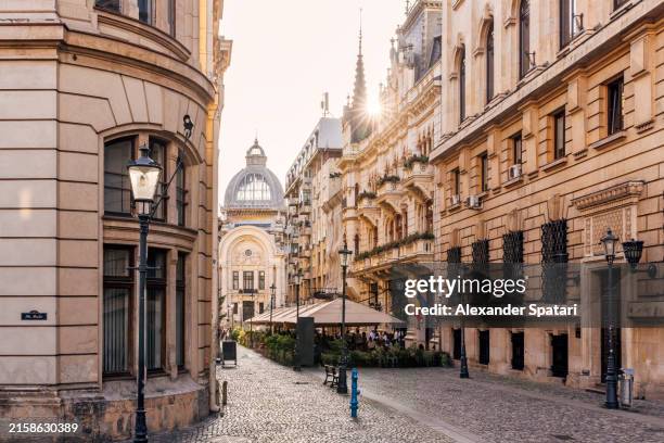 streets of bucharest old town on a sunny summer day, romania - bucarest foto e immagini stock