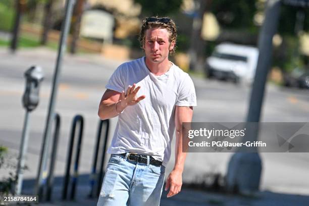 Jeremy Allen White is seen walking to Joan's on Third on June 26, 2024 in Los Angeles, California.