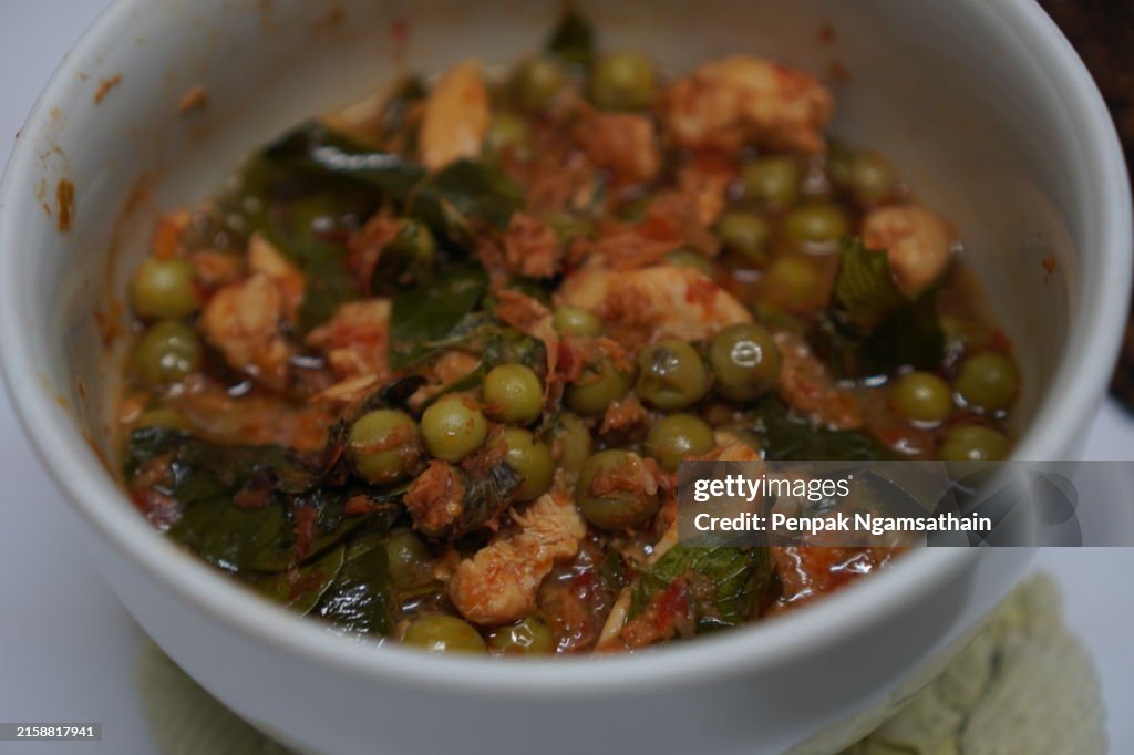Red Curry with Chicken and eggplants
