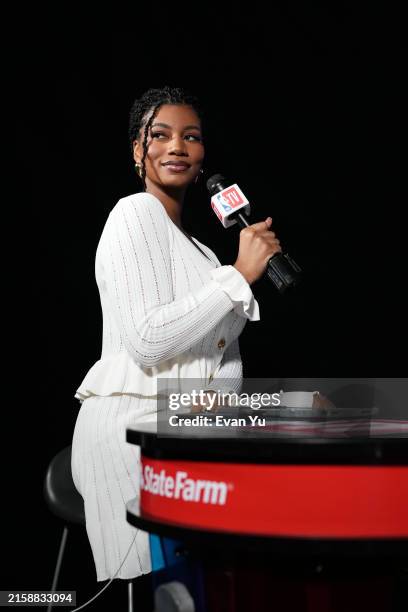 Taylor Rooks Smile 846 Taylor Rooks Photos & High Res Pictures - Getty Images
