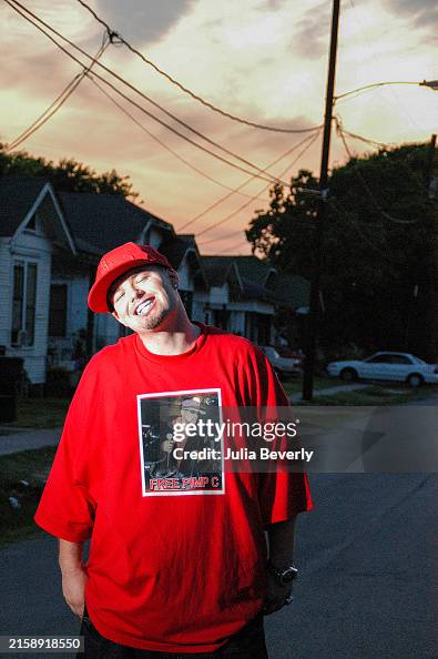Paul Paper Rapper Rapper Paul Wall wears a