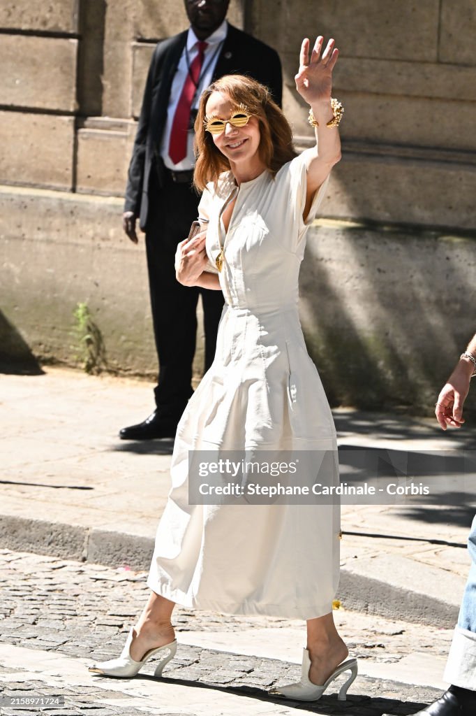 Schiaparelli: Outside - Paris Fashion Week - Haute Couture Fall/Winter 2024-2025