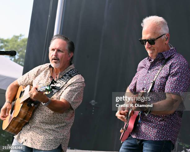 244 Band Diamond Rio Stock Photos, High-Res Pictures, and Images ...