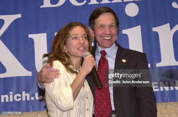 View of American-Canadian Folk & Indie musician Ani DiFranco & US Representative Dennis Kucinich during a rally for the latter's Democratic Party...