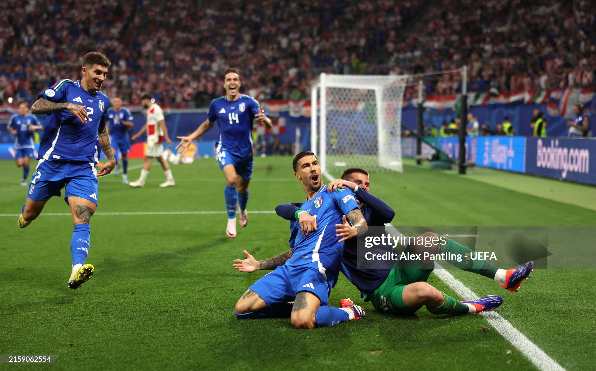 Italy is too slow with the ball, but the fault lies with Serie A