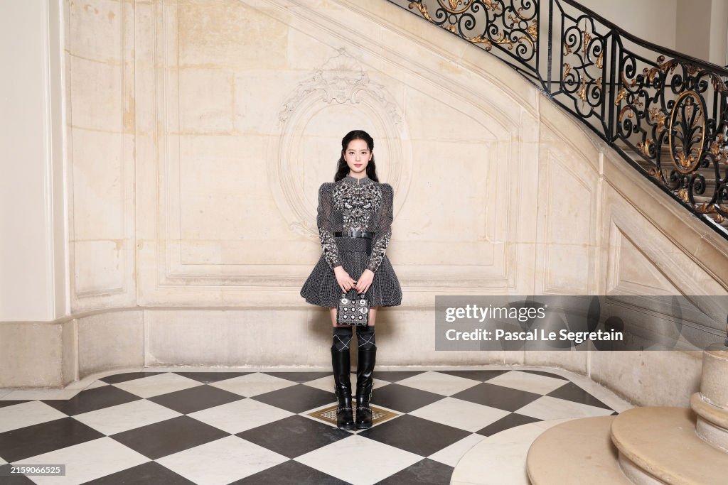 Christian Dior: Photocall - Paris Fashion Week - Haute Couture Fall/Winter 2024-2025