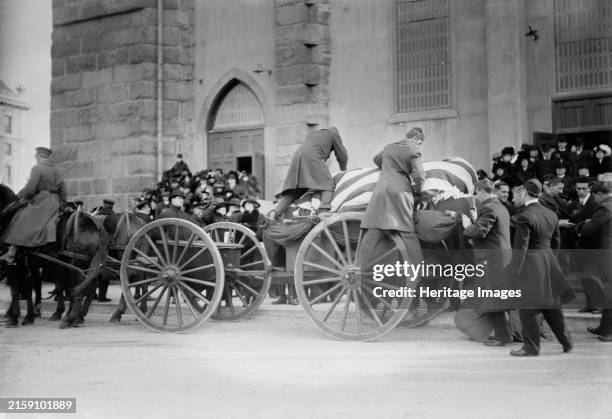 Reid funeral leaving cathedral, 1913. Shows caisson and flag-draped coffin of Whitelaw Reid, American Ambassador to Great Britain, during his funeral...