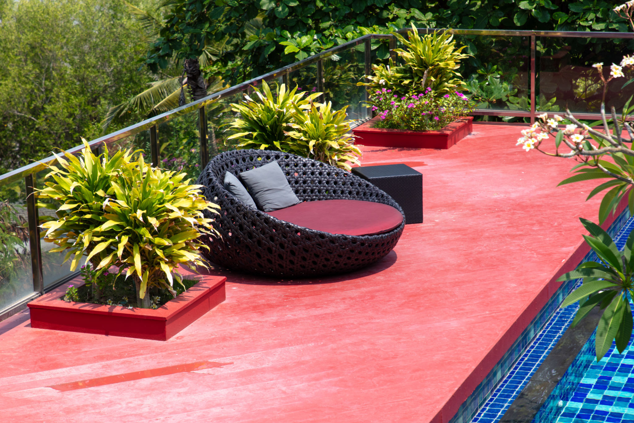 secured outdoor furniture
