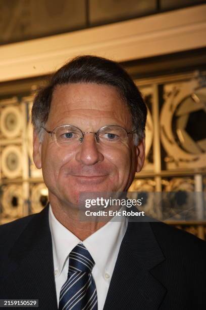 Portrait de l'homme d'affaires Jean-Paul Baudecroux, fondateur du groupe NRJ, le 18 Avril 2004.