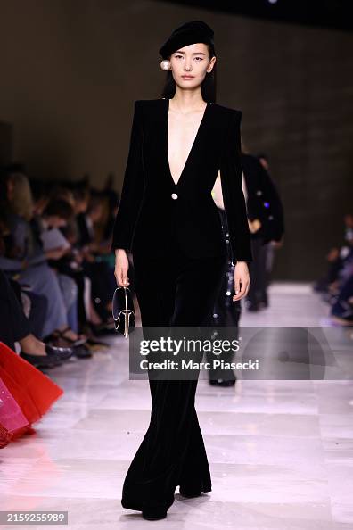 Giorgio Armani Prive: Runway - Paris Fashion Week - Haute Couture Fall/Winter 2024-2025 Giorgio Armani Prive: Runway - Paris Fashion Week - Haute Couture Fall/Winter 2024-2025