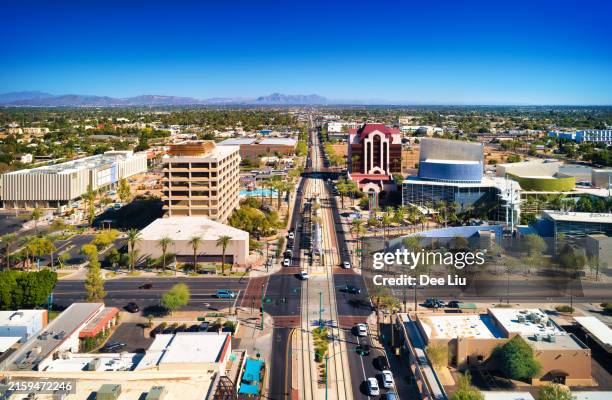 antenne skyline du centre-ville de mesa - mesa photos et images de collection