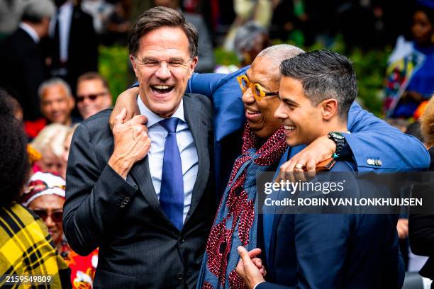 Rob Le Rutte 3,238 Slaves Of The 21st Century Stock Photos, High-Res Pictures, and ...