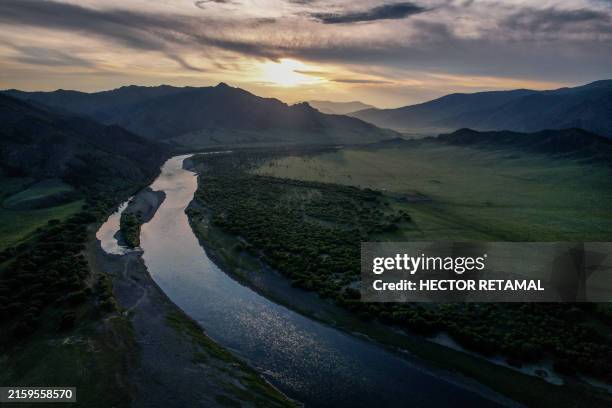 77 Bulgan Province Stock Photos, High-Res Pictures, and Images - Getty ...