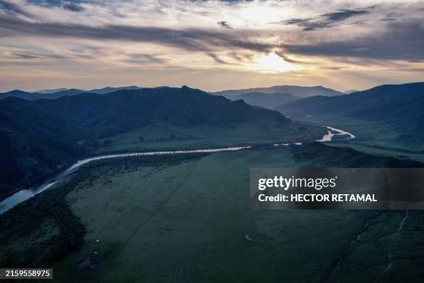 77 Bulgan Province Stock Photos, High-Res Pictures, and Images - Getty ...