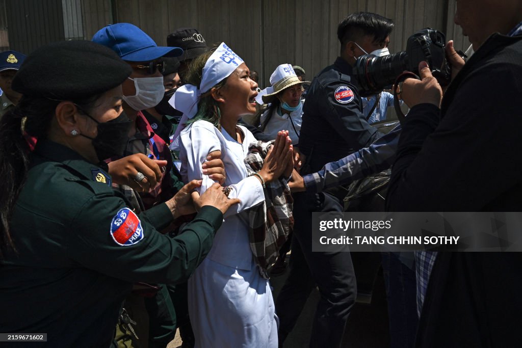 TOPSHOT-CAMBODIA-ENVIRONMENT-RIGHTS-TRIAL