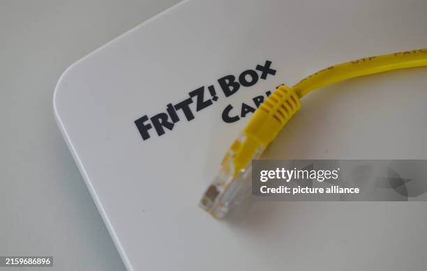 Fizz Router Photo 123 Router Box Stock Photos, High-Res Pictures, and Images - Getty Images