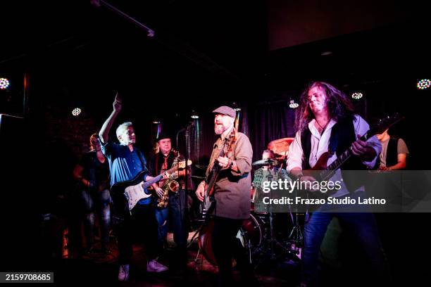 rock band performing on stage - jazz concert stock pictures, royalty-free photos & images