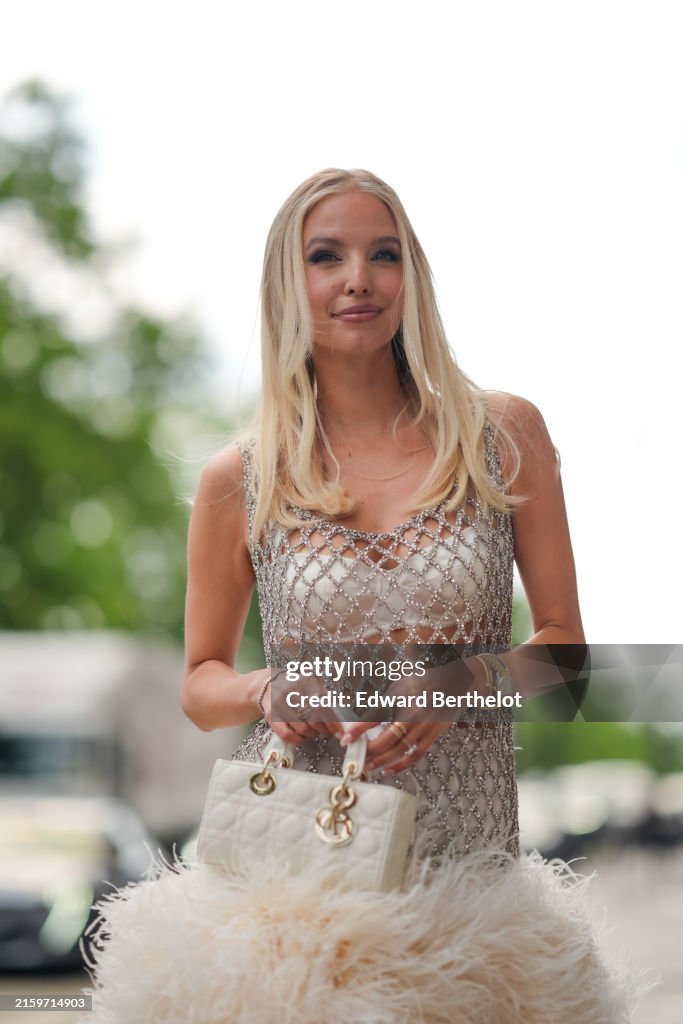 Street Style - Paris Fashion Week - Haute Couture Fall/Winter 2024/2025 - Day Four