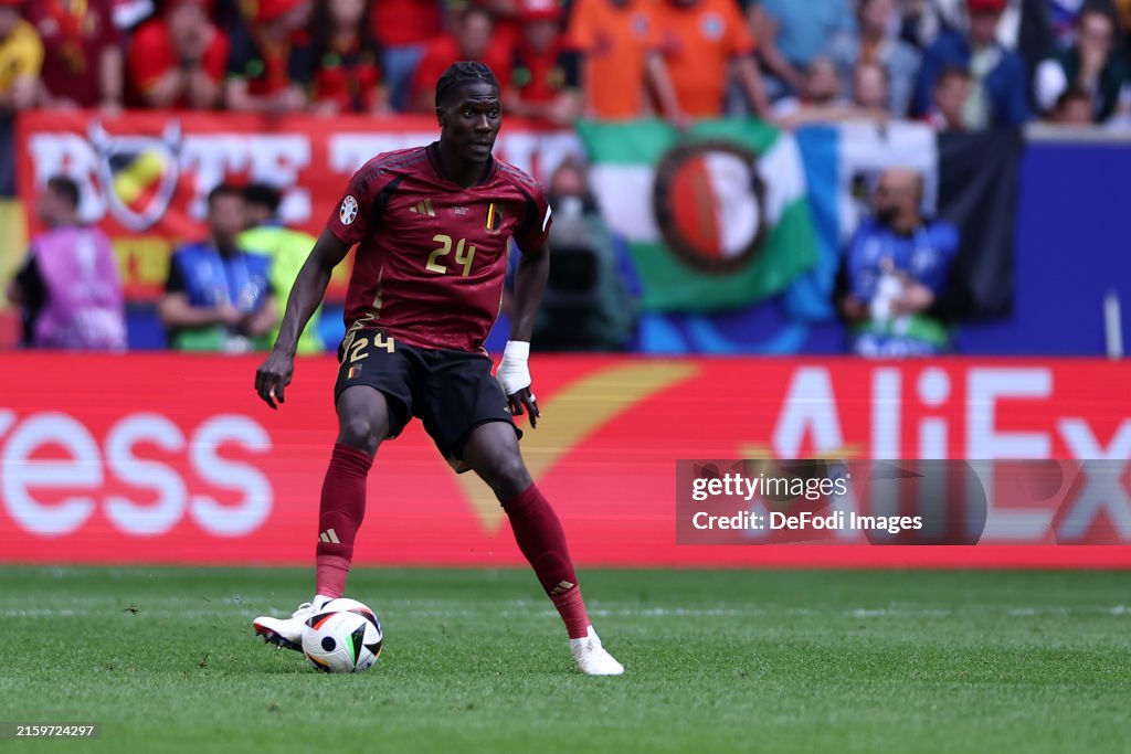 Aston Villa pays nearly 60 million euros for Belgian international