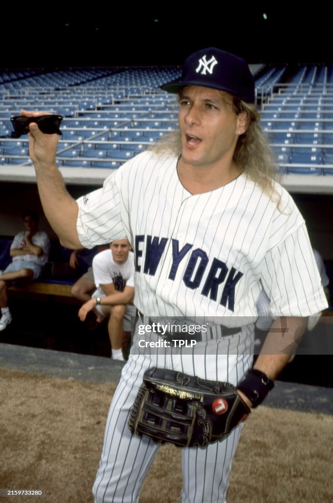 Michael Bolton In A Celebrity Game