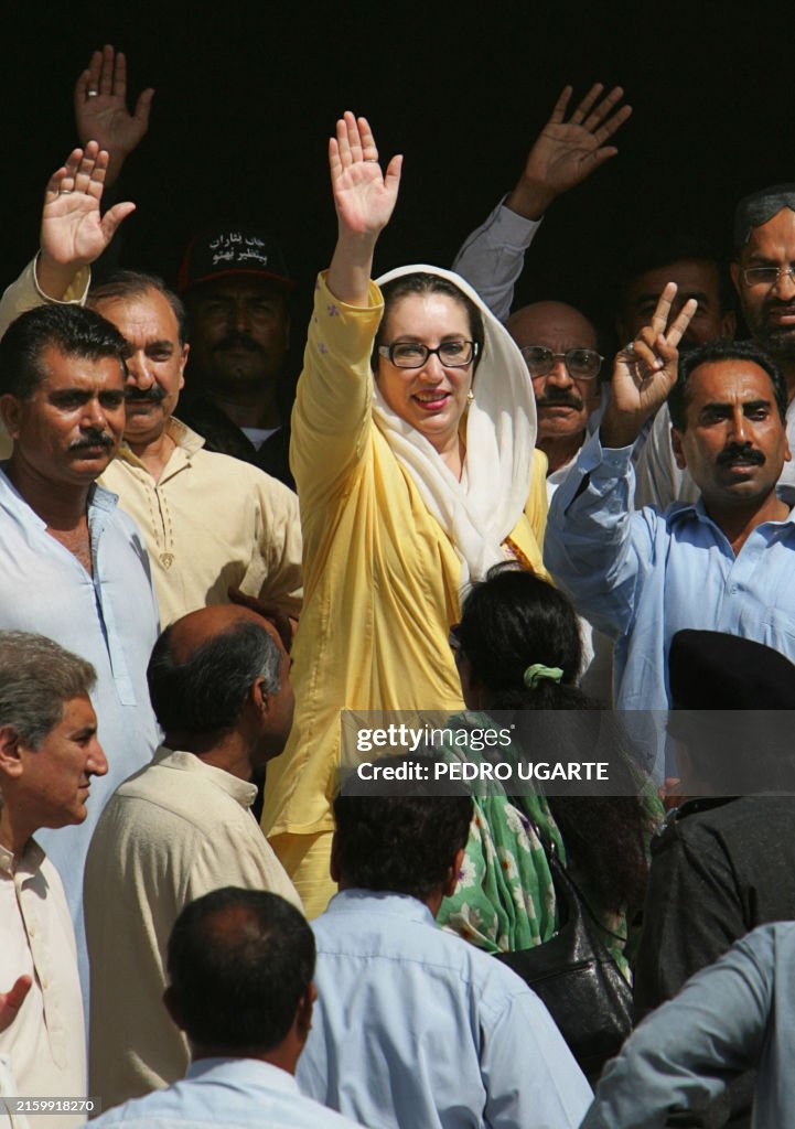 TOPSHOT-PAKISTAN-POLITICS-ATTACKS-BHUTTO