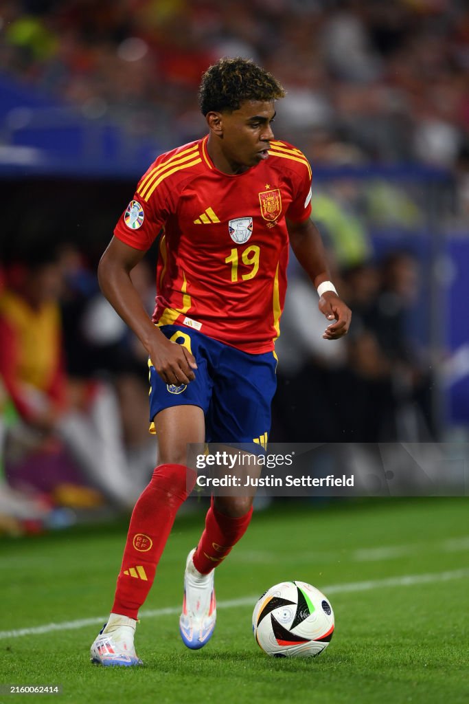 Lamine Yamal of Spain during the UEFA EURO 2024 round of 16 match