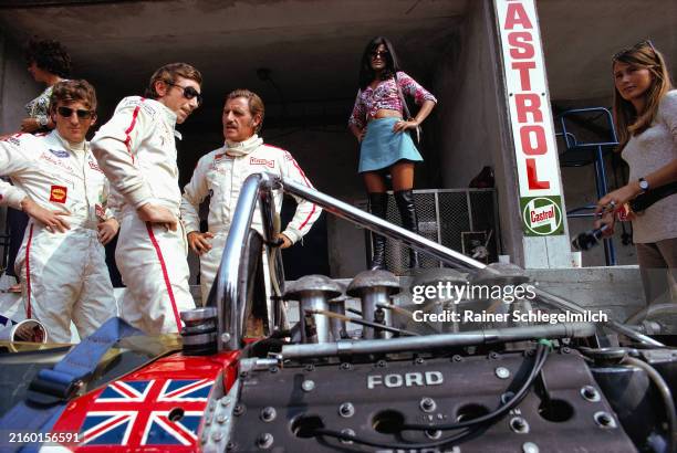 From left to right: Bette Hill, Jochen Rindt, Jo Siffert, Graham Hill, Simone Siffert and Nina Rindt during the Italian GP at Autodromo Nazionale...