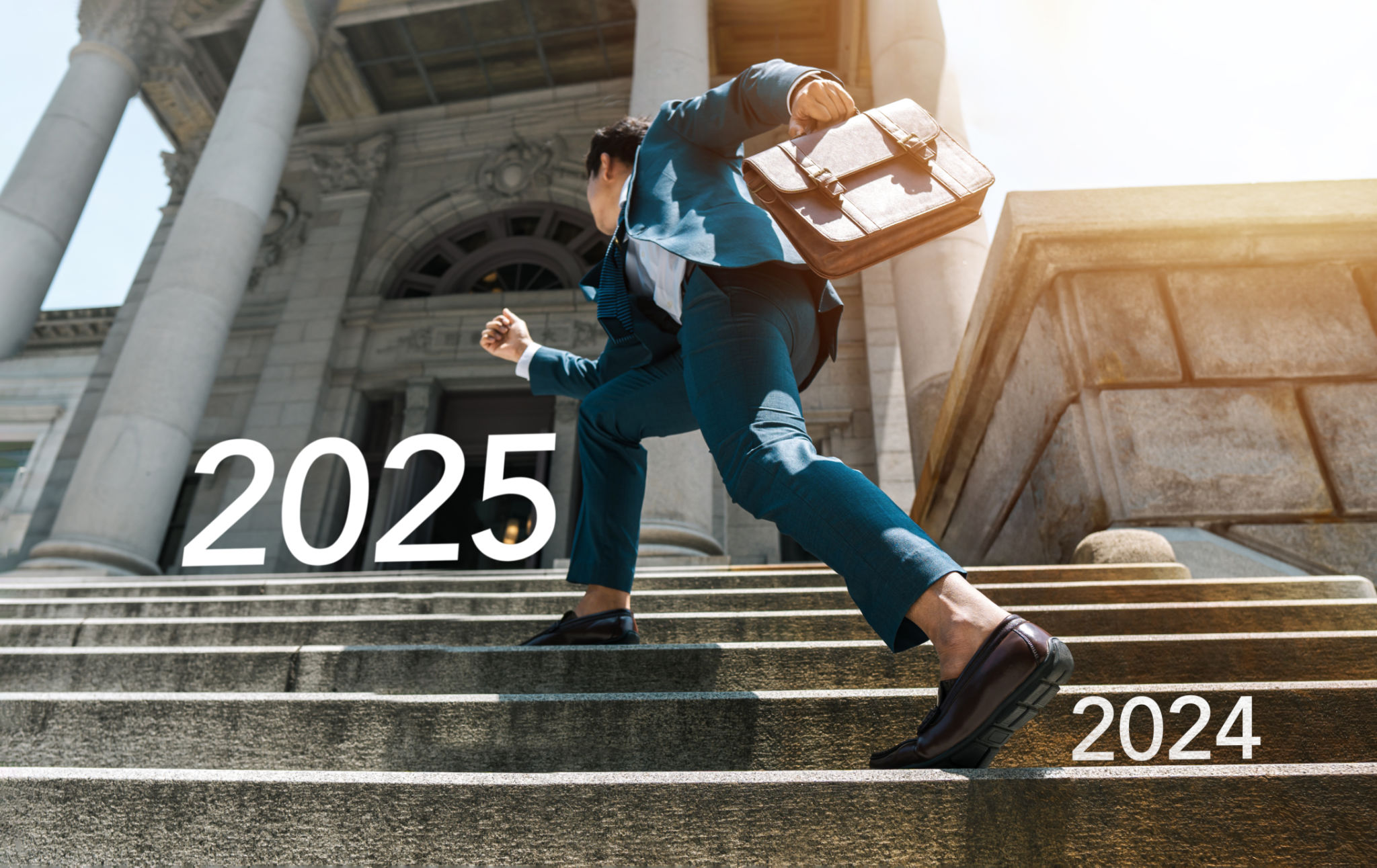 Goal concept. Year 2025. The beginning of a successful businessman. 2025 text in front of a businessman. ambition Start planning to achieve your goals. Happy New Year concept, success Goal concept. Year 2025. The beginning of a successful businessman. 2025 text in front of a businessman. ambition Start planning to achieve your goals. Happy New Year concept, success