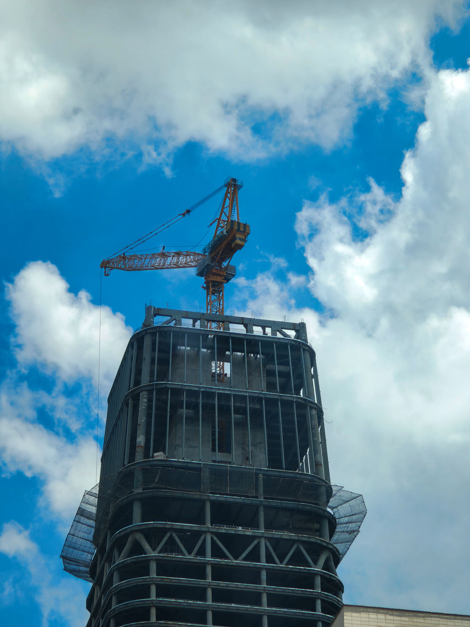 scaffolding wind