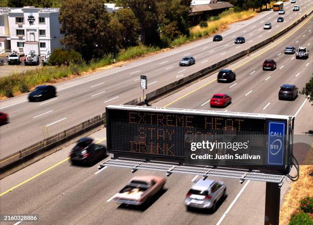 Highway Changeable Message Sign 105 101 Freeway Sign Stock Photos, High-Res Pictures, and Images ...