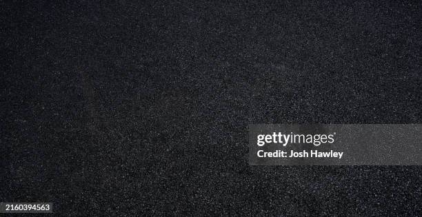 rough asphalt background - asfalto foto e immagini stock