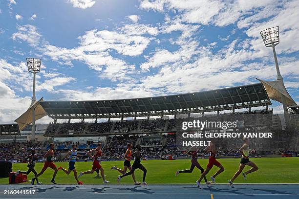 Athletes compete in the men's 3000m during the "Meeting de Paris" Diamond League athletics meeting at the Charlety Stadium in Paris on July 7, 2024.