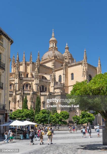 cathedral on plaza mayor, town square in segovia - segovia stock pictures, royalty-free photos & images