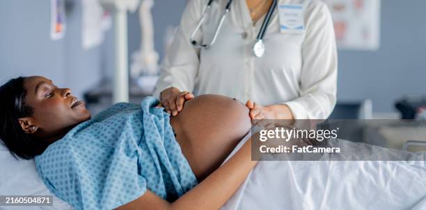 check-up prenatale - gravidanza foto e immagini stock