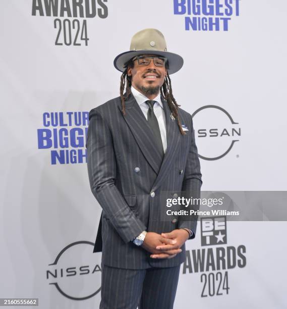 285 Cam Newton Outfit Stock Photos, High Res Pictures, and Images