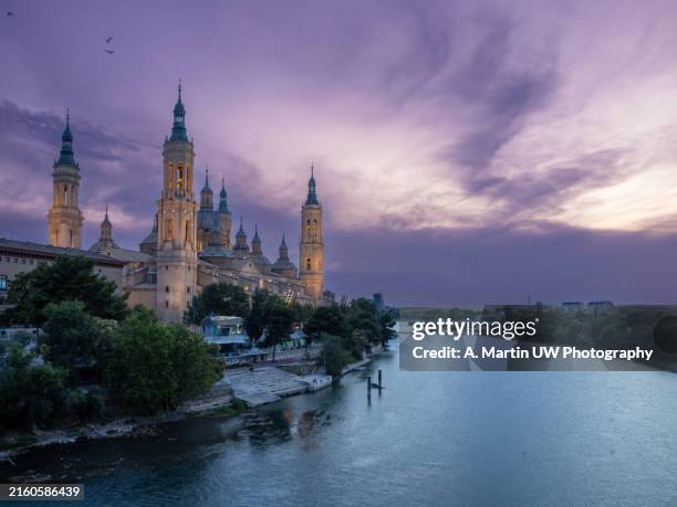 view of basilica pillar in zaragoza , spain. - aragon photos et images de collection