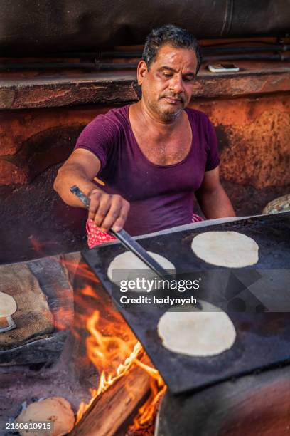 Indian Roti Stand 912 Indian Roti Stock Photos, High-Res Pictures, and Images - Getty Images